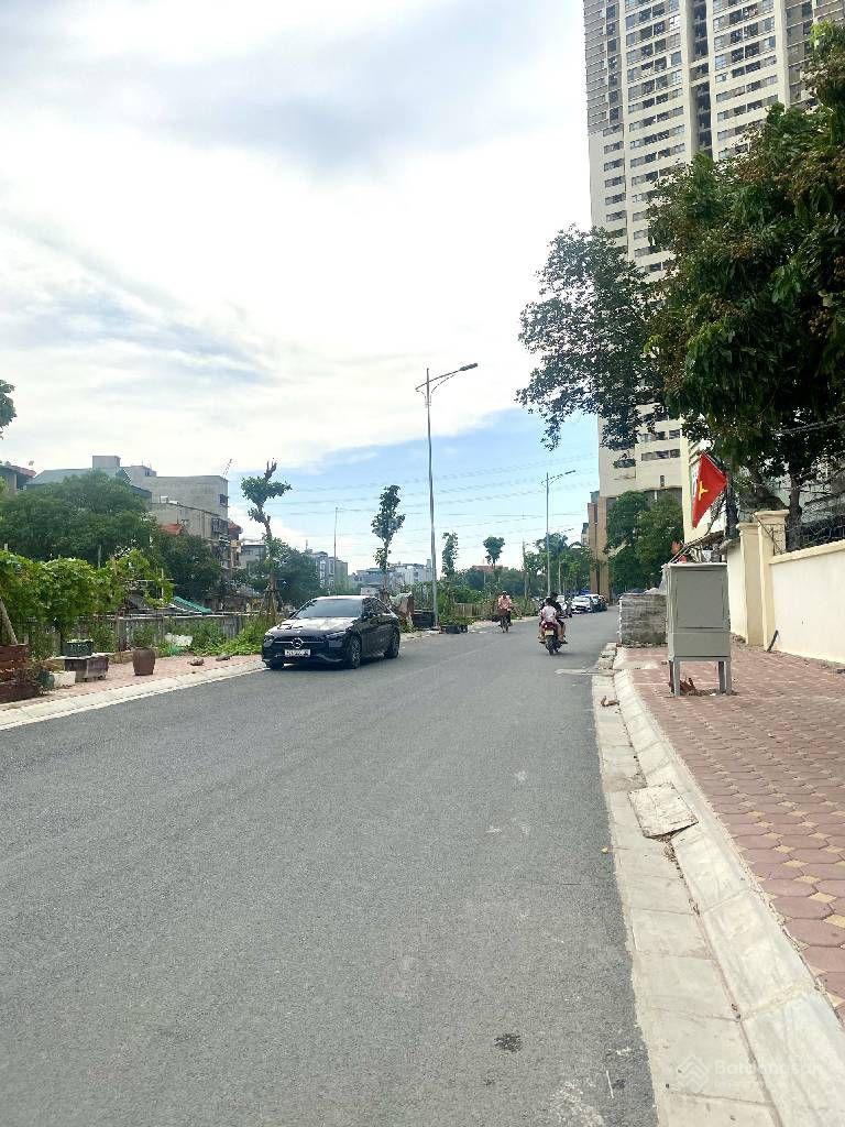 Bán nhà Yên Xá 71m2, 4 tầng ôtô tránh, ở luôn 7.95 tỷ. Hiếm Bán nhà Yên Xá 71m2, 4 tầng ôtô tránh, ở luôn 7.95 tỷ. Hiếm
