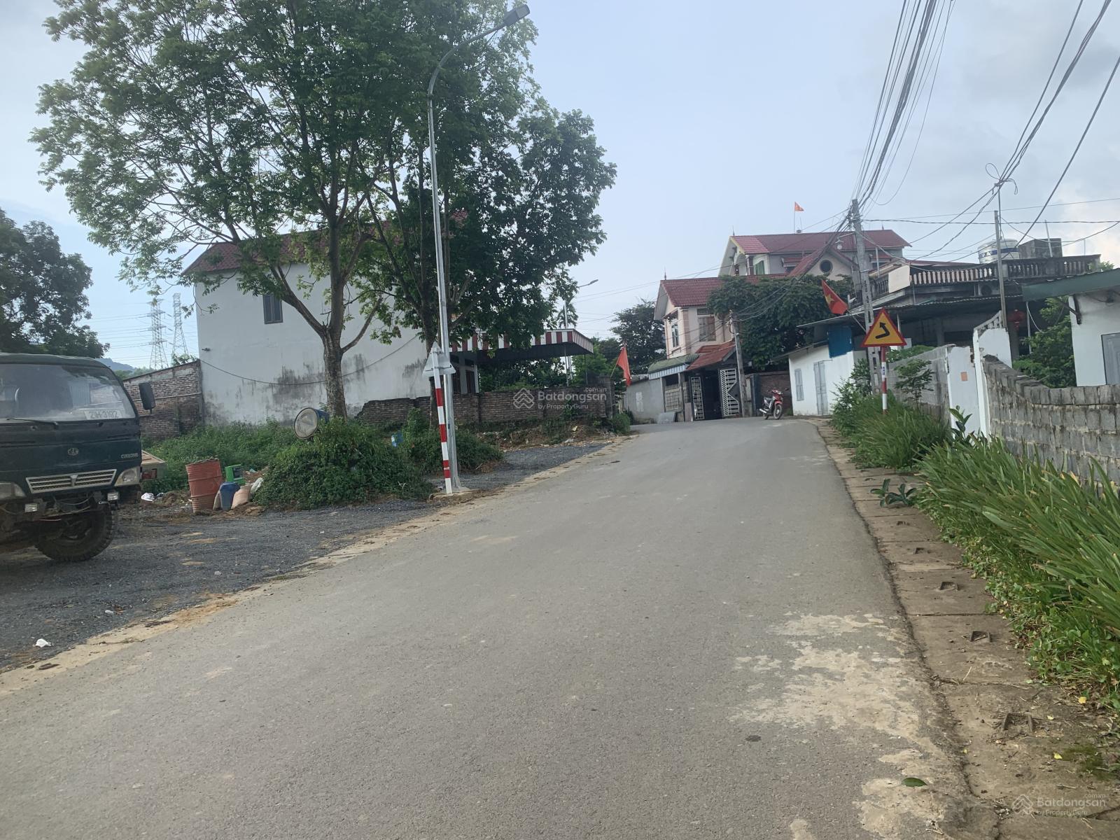 Bán đất đẹp ở trung tâm Lương Sơn diện tích 6200m2, đường nhựa 7m pháp lý chuẩn