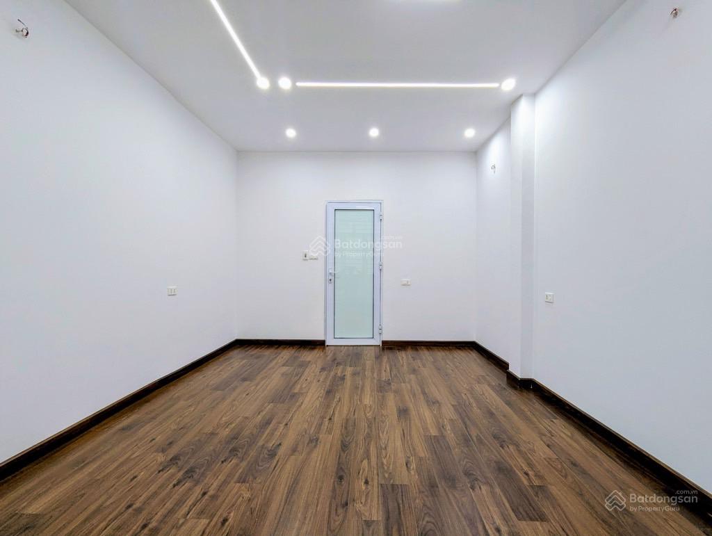 KhươngTrung Nhà lô góc kinh doanh nhỏ 5 tầng chắc chắn giá chỉ 5.6tỷ