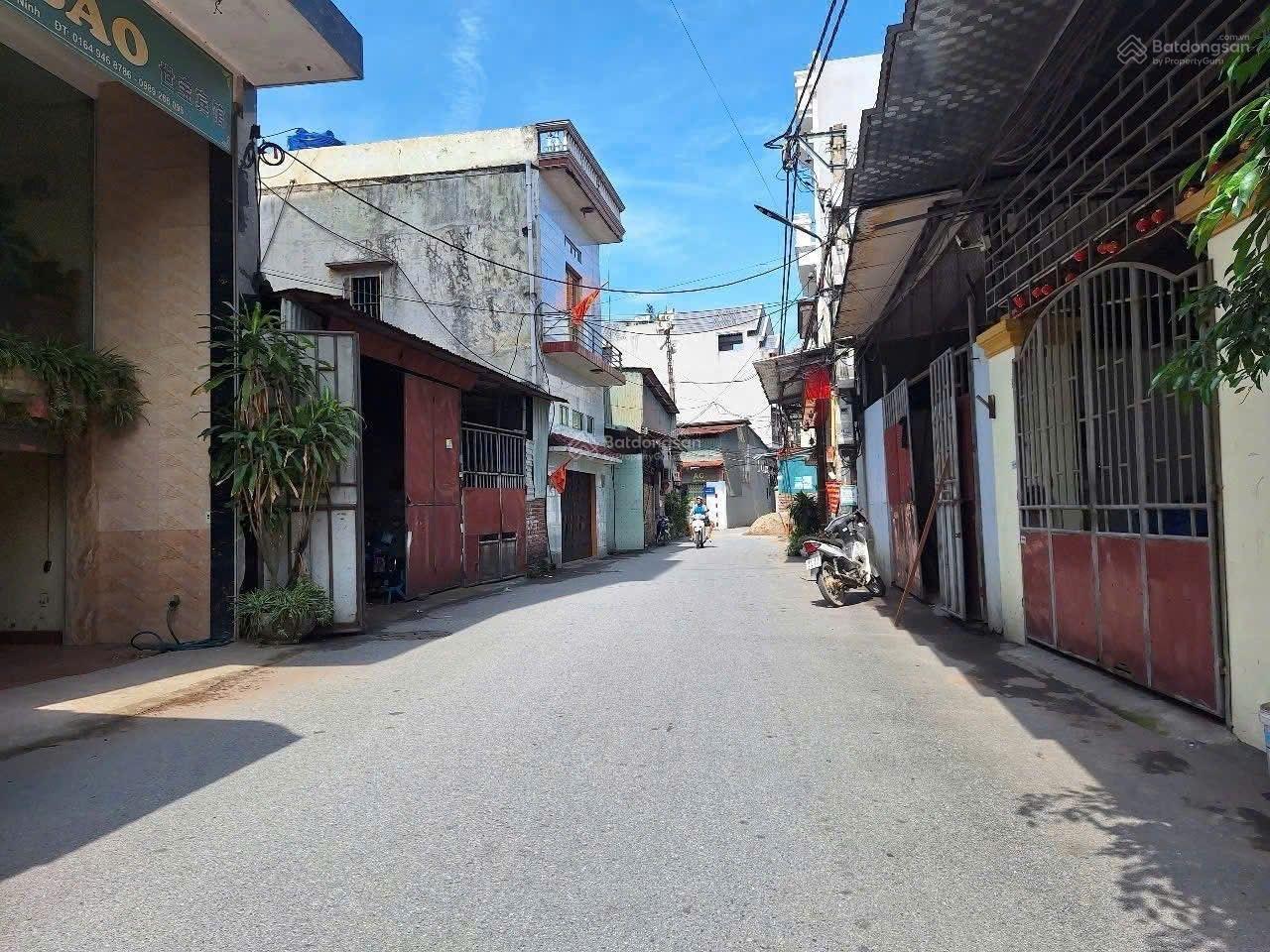 SIÊU PHẨM GẦN CÔNG VIÊN NGUYỄN VĂN CỪ GẦN NHÀ VĂN HOÁ PHÙ KHÊ THƯỢNG