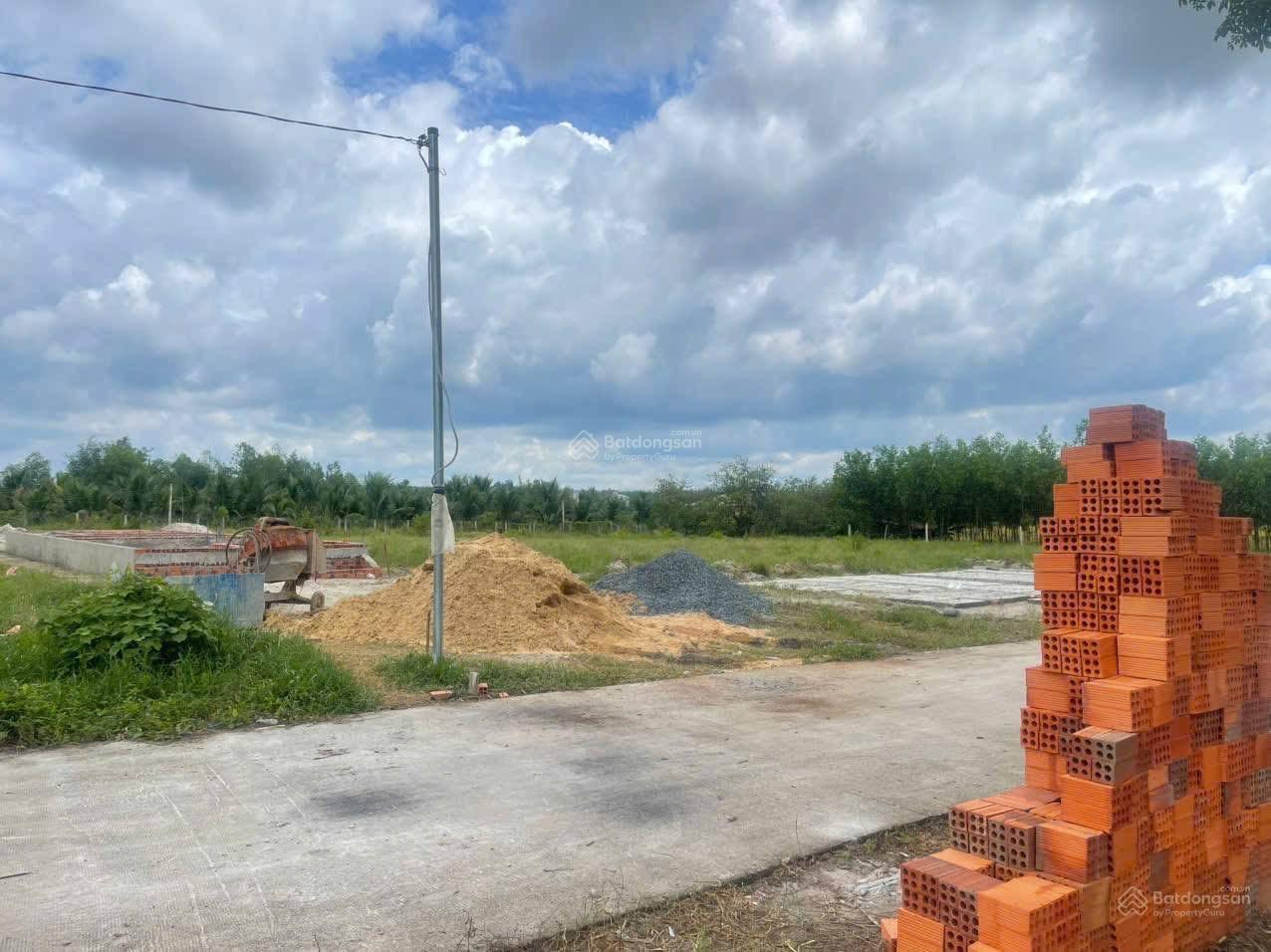 Bán đất tại Thị trấn Tân Khai, 450 triệu, 250 m2, giá tốt