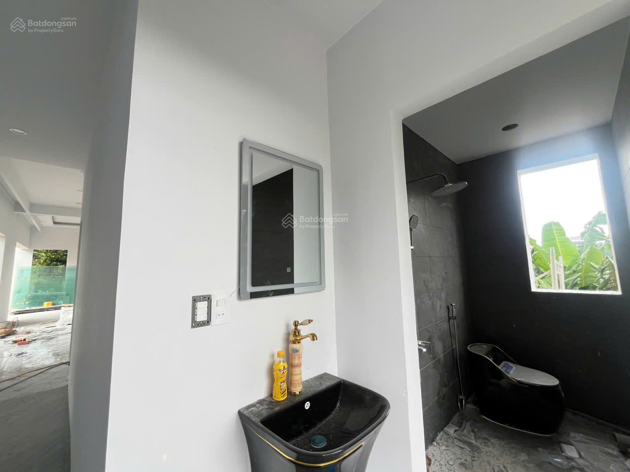 Nhà nghỉ dưỡng bám suối đá ven Đà Lạt full nội thất, 3,55 tỷ, 363m2, 3PN + 3WC Nhà nghỉ dưỡng bám suối đá ven Đà Lạt full nội thất, 3,55 tỷ, 363m2, 3PN + 3WC