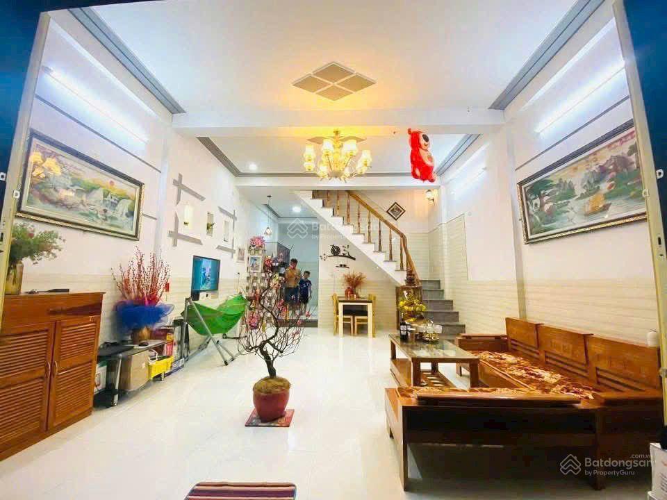 Tặng nội thất. Bán nhà Đào Tấn, ngay chợ Dinh cũ, 60m2. Mua ở, giữ tiền, tích sản. LH: 0934 136 ***