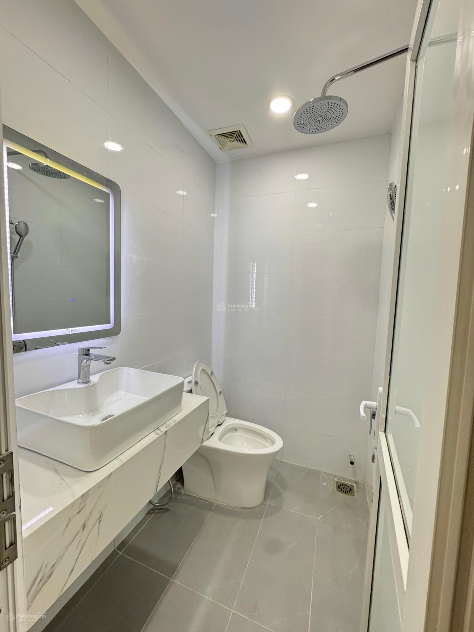 Chính chủ bán căn 04, kế bên căn góc. View biển đẹp mới 100% tầng 17 giá 2,980 tỷ, LH 0931 354 ***