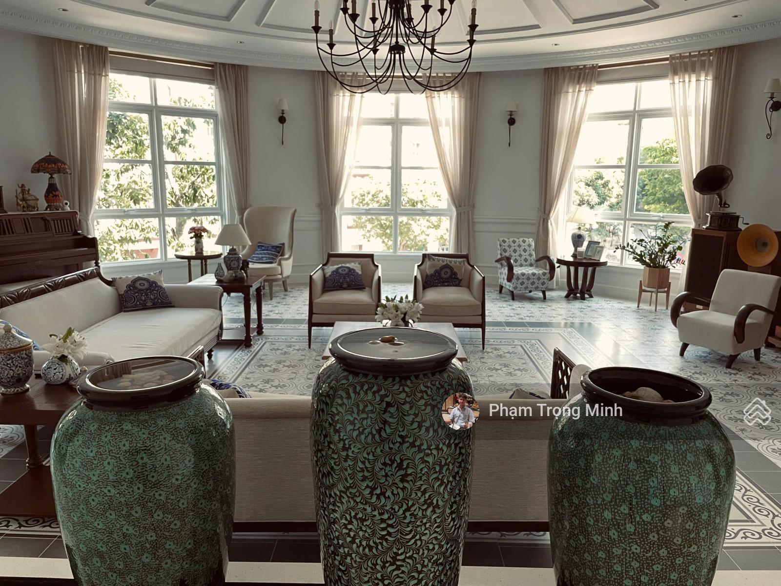 Cần bán gấp 3 căn hộ 106m2 và 189m2 và 380m2 tại The Manor Mễ Trì. Giá từ 78tr/m2. LH: 0832 201 ***