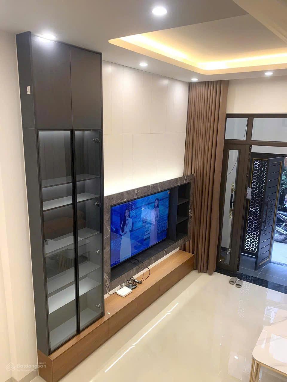 Cổ Nhuế - 50m2 x 4 tầng x MT 4m - ngõ ô tô - chào 9,7tỷ. Nhà dân xây, kiên cố, chắc chắn