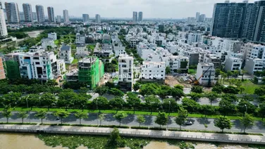 Bán nhanh đất DA Huy Hoàng vị trí đẹp, sổ đỏ ngay trung tâm hành chính DT 8x20m giá chỉ 185tr/m2