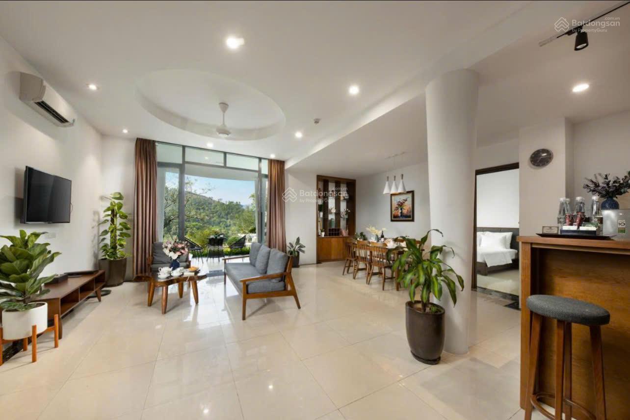 Bán Biệt Thự Ivory 400 m2 sẵn sổ đỏ, full nội thất, Cần tiền bán gấp