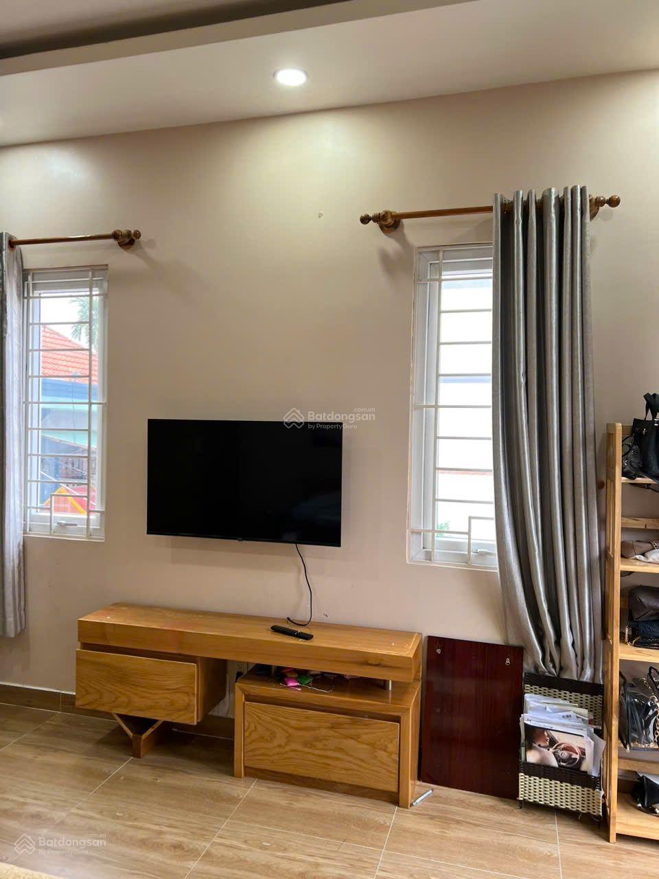 Bán nhà Bình Thạnh - đường lớn xe hơi chạy - hầm 4 tầng - vào ở ngay - 12.5 tỷ TL