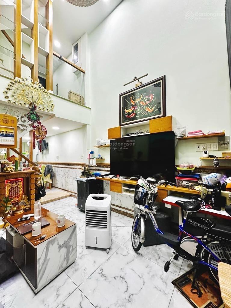 Bán nhà mới ở ngay - trung tâm quận 10 - 5 tầng BTCT 5PN 40m2 hẻm thông chỉ 7.9 tỷ