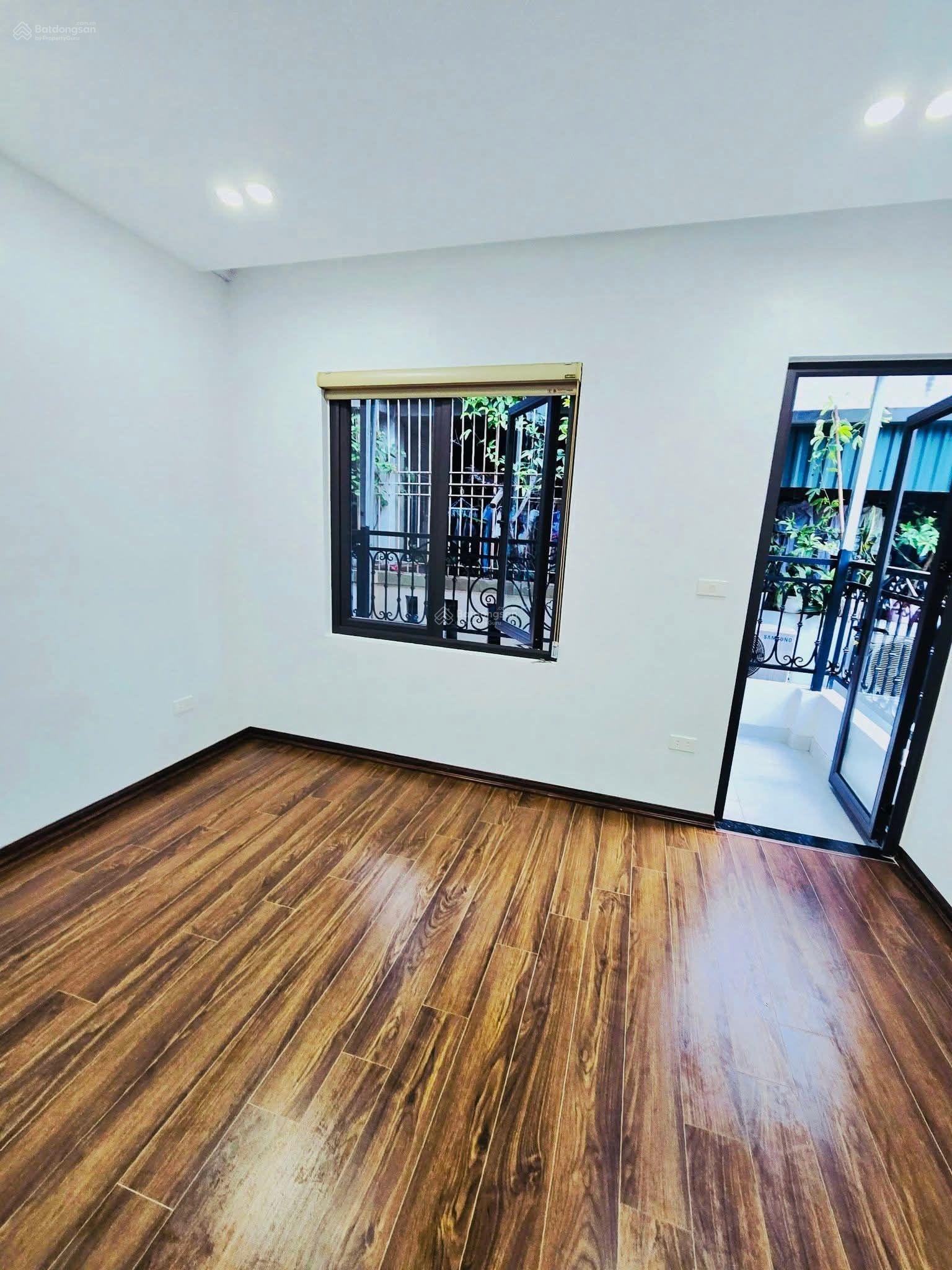 Bán nhà riêng tại Dương Văn Bé, Vĩnh Tuy, Hai Bà Trưng, Hà Nội, 5,98 tỷ, 23m2 Bán nhà riêng tại Dương Văn Bé, Vĩnh Tuy, Hai Bà Trưng, Hà Nội, 5,98 tỷ, 23m2