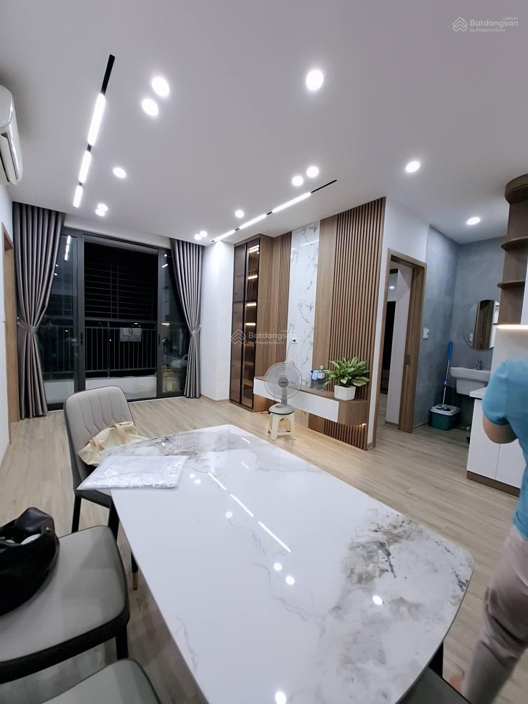 Hiếm! Hơn 4 tỷ căn hộ siêu đẹp tòa 151 Nguyễn Đức Cảnh 2PN rộng full nội thất cao cấp gần hồ Đền Lừ