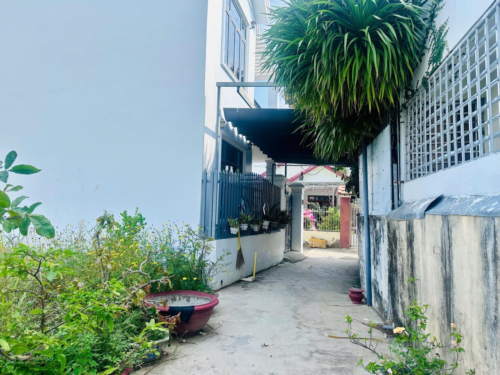 Bán đất thổ cư hẻm đường Miếu bà Vĩnh Thạnh gần trường Hà Huy Tập Lh 0908 208 ***