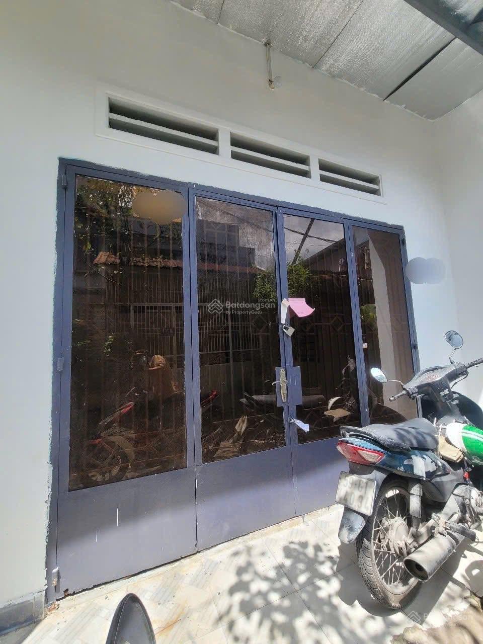 Bán nhà cấp 4, 4m2x12m, sát KDC An Sương, cách hẻm xe tải 20m, 3,2 tỷ. Q12