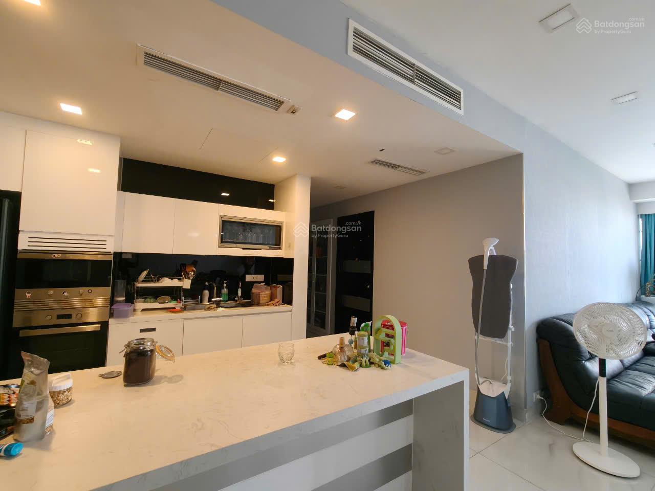 Cho thuê căn hộ Sunrise City Quận 7 - Full nội thất - 3N 3WC 2 kho 1 logia - 162m2 chỉ 33tr/tháng