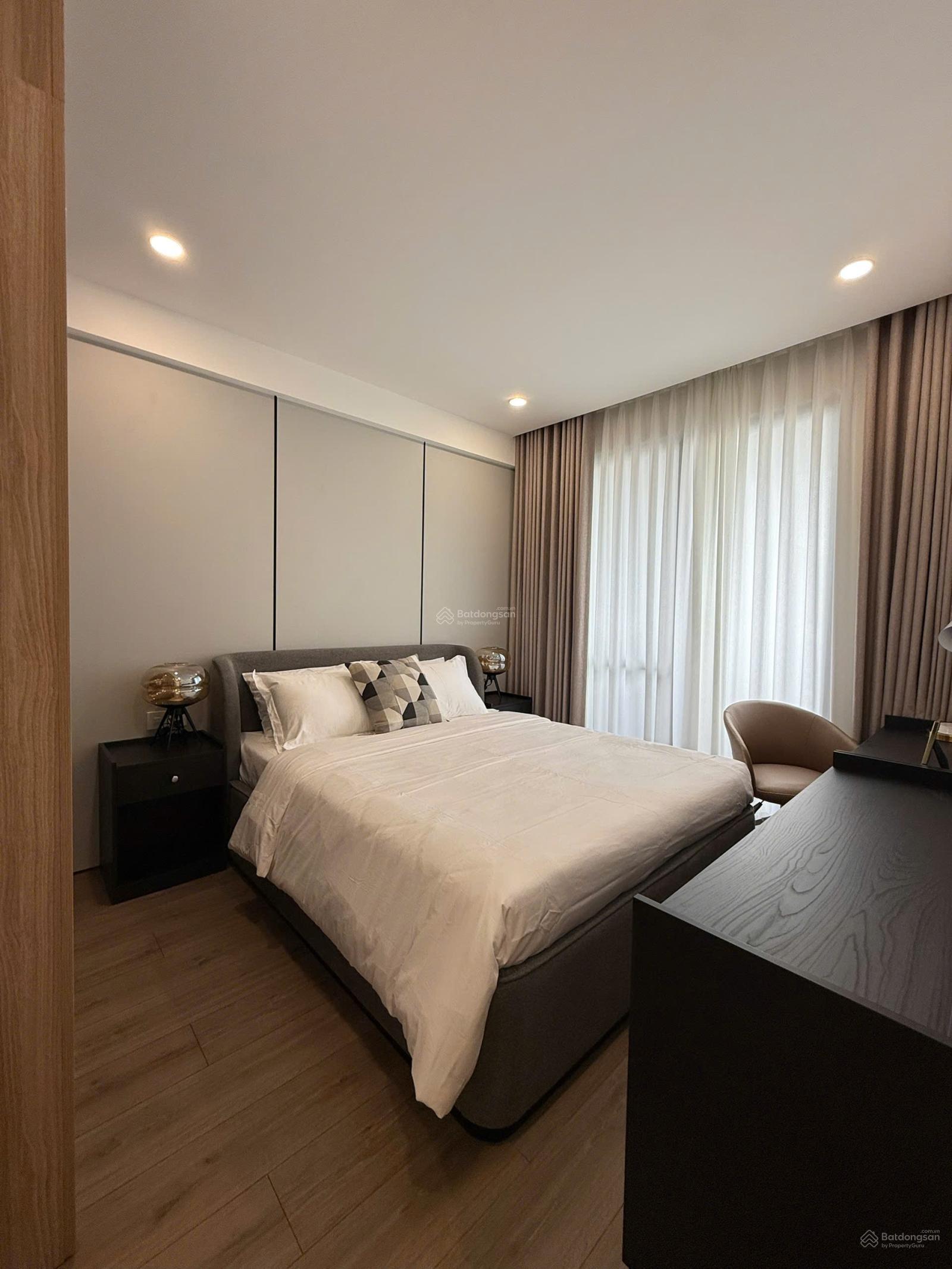 Bán căn hộ chung cư tại Đường Nguyễn Đức Cảnh, 18 tỷ, 128m2, giá siêu hời, view đẹp