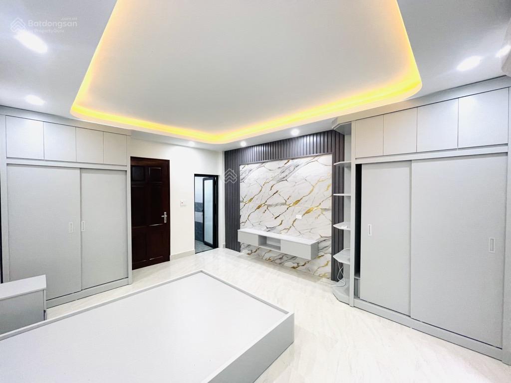 Bán nhà 5 tầng Ngọc Trục. Mới xây đẹp. 32m2. Gần đường oto. 5,6 tỷ. 0902 160 *** Bán nhà 5 tầng Ngọc Trục. Mới xây đẹp. 32m2. Gần đường oto. 5,6 tỷ. 0902 160 ***