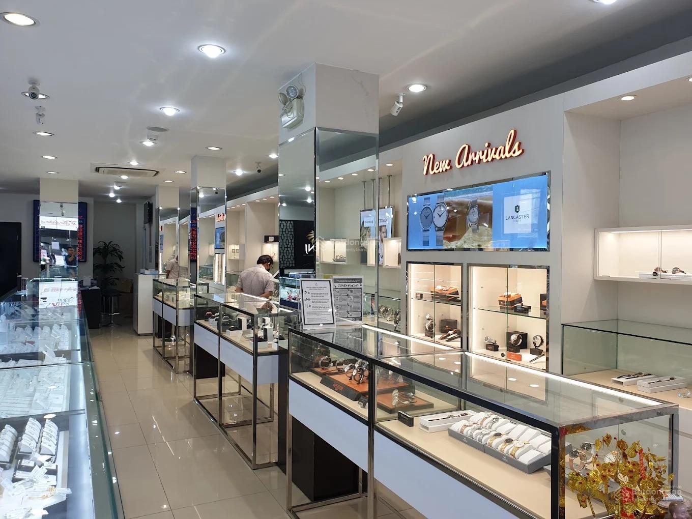 Cho thuê mặt bằng đường 3/2, P10, Quận 10. DT: 8x25m