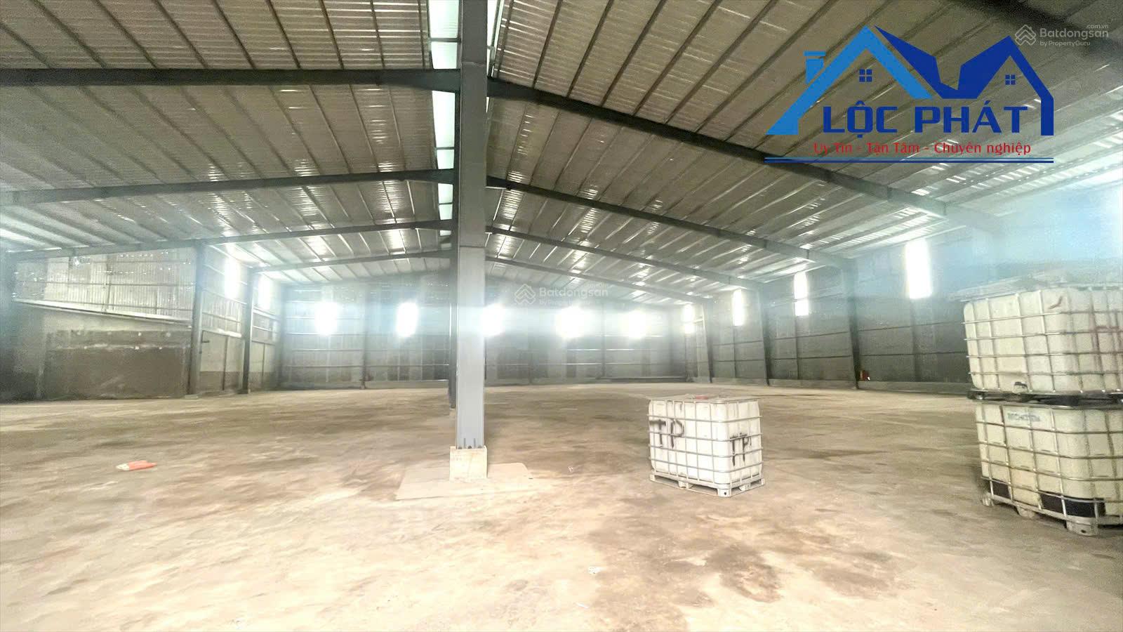 Cho thuê nhà xưởng 3.000m2 giá rẻ chỉ 120 triệu. Phước Tân - Biên Hoà - Đồng Nai, 0937 980 ***