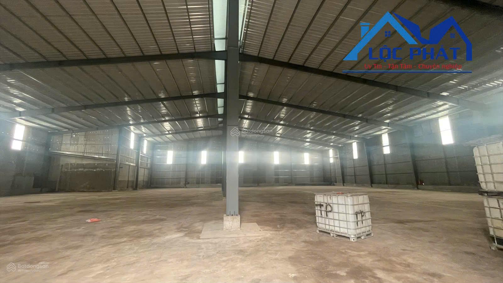 Cho thuê nhà xưởng 3.000m2 giá rẻ chỉ 120 triệu. Phước Tân - Biên Hoà - Đồng Nai, 0937 980 ***
