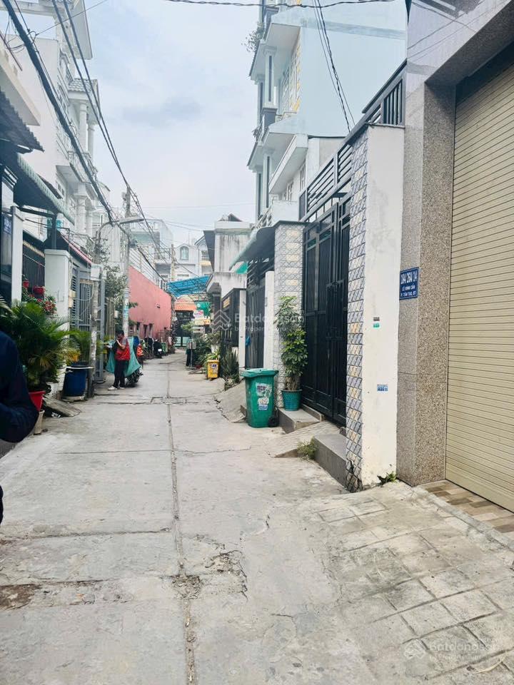 Bán nhà Hẻm 184 Lê Đình Cẩn, (xe hơi đậu trong nhà), 4x17m, 1 lầu, 4,8 tỷ