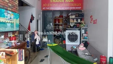 Bán nhà mặt đường lô góc phố Chùa Hàng