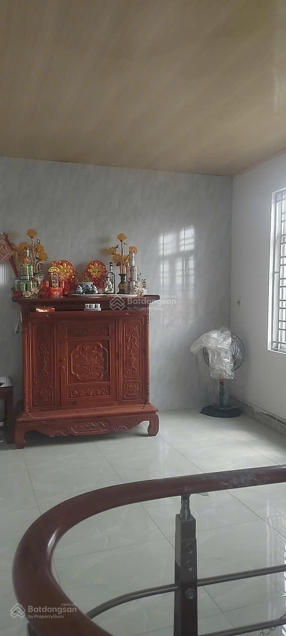 Bán nhà mặt đường lô góc phố Chùa Hàng
