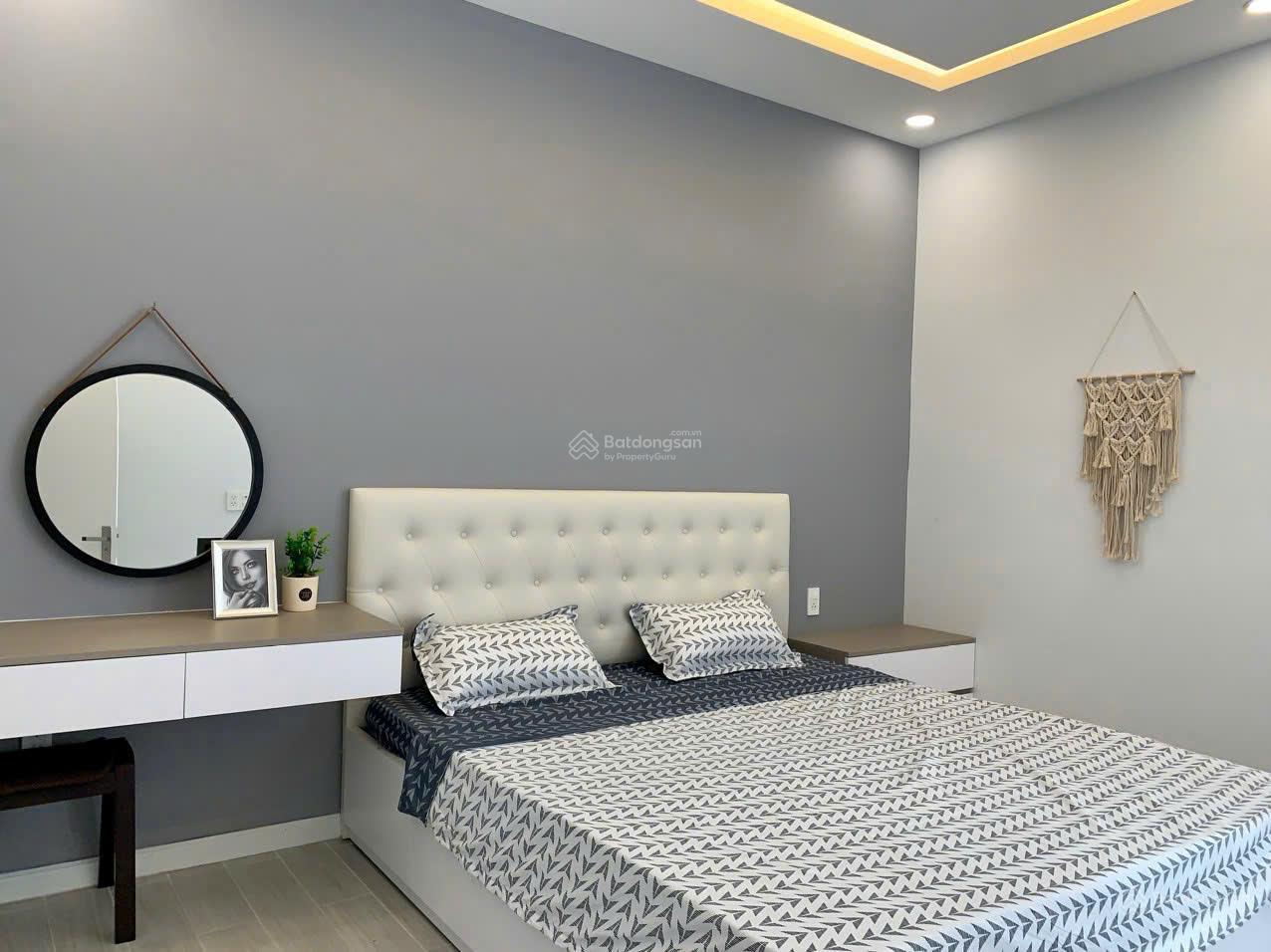 Cho thuê BT Lavila KDC ven sông 6 x 17,6m full 4PN giá 19tr/th, LH: 0938 399 ***