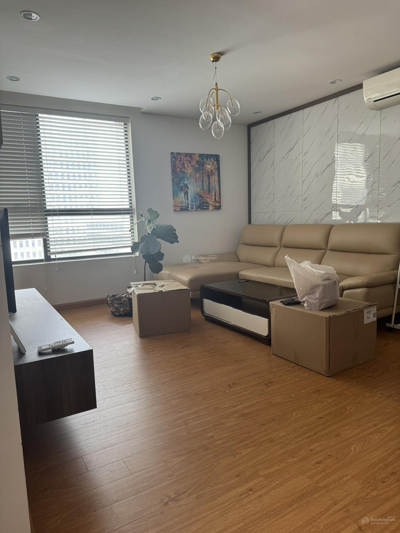 Cần cho thuê căn hộ 108m thiết kế 3p ngủ, 02 vệ sinh, full đồ nội thất, giao nhà ngay
