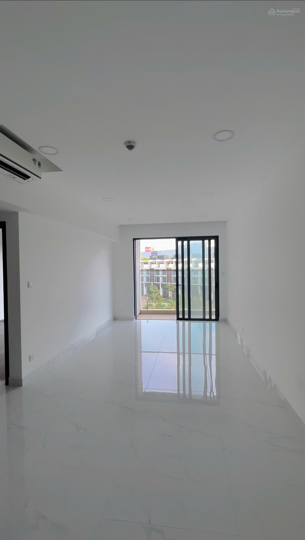 Bán căn hộ 2PN Diamond Brilliant - Celadon City