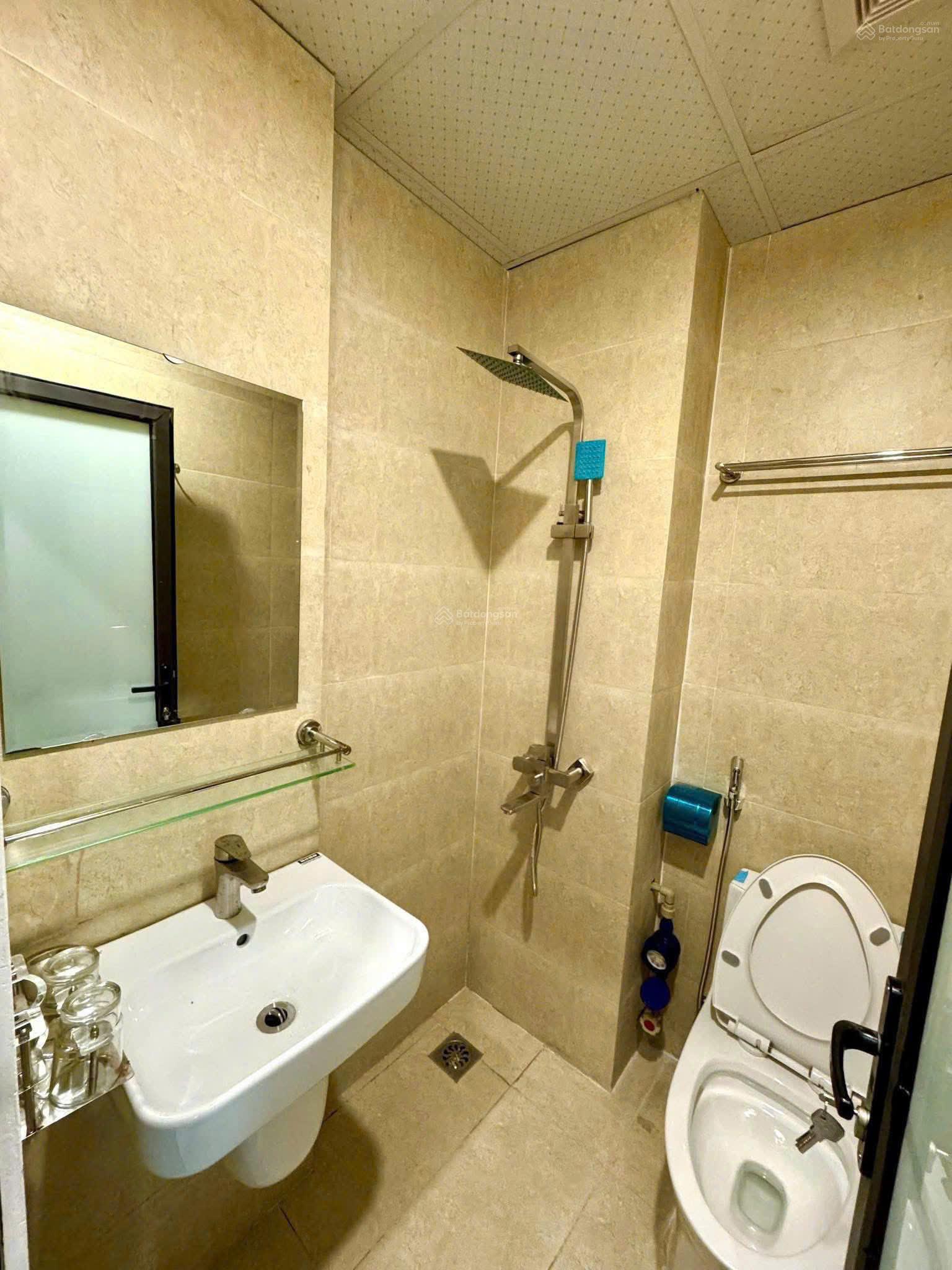 BÁN NHÀ CẦU GIẤY  CĂN HỘ DỊCH VỤ 6 TẦNG  10 PHÒNG CHO THUÊ  53M2  THANG MÁY  15.9 TỶ -HÀ NỘI