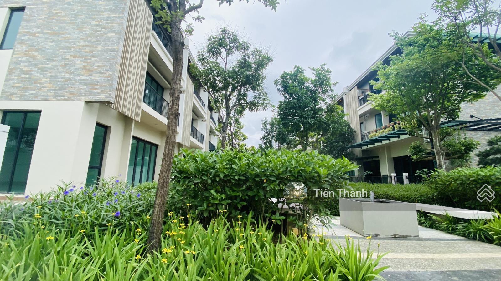 Nhà liền kề vườn 154m², 3 tầng The Mansions, ParkCity Hanoi. Đã hoàn thiện nội thất, hướng Tây Bắc
