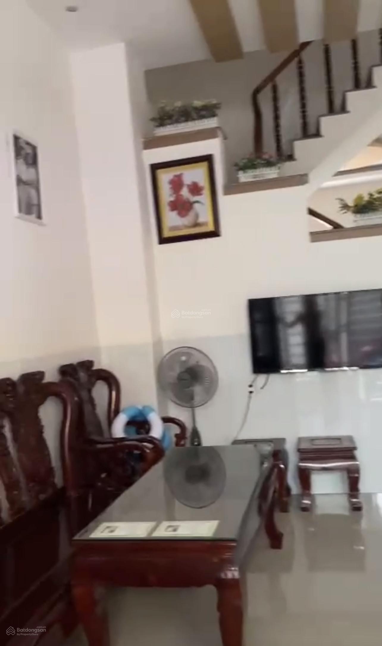 Bán nhà 4 tầng hẻm Tuệ Tĩnh, Nha Trang. Ngay trung tâm TP, gần biển. Giá bán: 7,7tỷ. LH: 0901 925 ***
