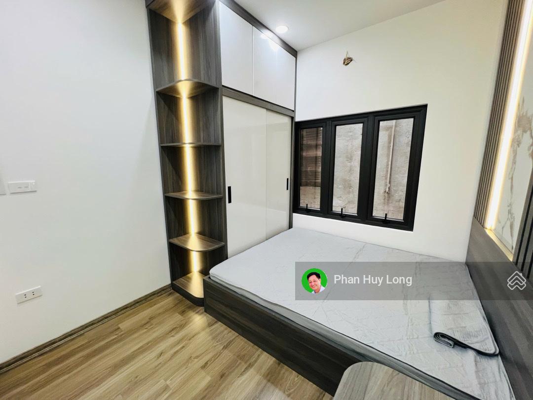 Nhà đẹp xây mới - Nguyễn Khánh Toàn - Cầu Giấy - 6 tầng thang máy - 30m2 MT 4.8m Nhà đẹp xây mới - Nguyễn Khánh Toàn - Cầu Giấy - 6 tầng thang máy - 30m2 MT 4.8m