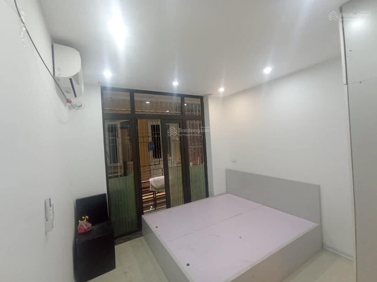 Cho thuê nhà mặt phố Quang Trung, Hà Đông 10 triệu. Lh0963 253 *** Cho thuê nhà mặt phố Quang Trung, Hà Đông 10 triệu. Lh0963 253 ***