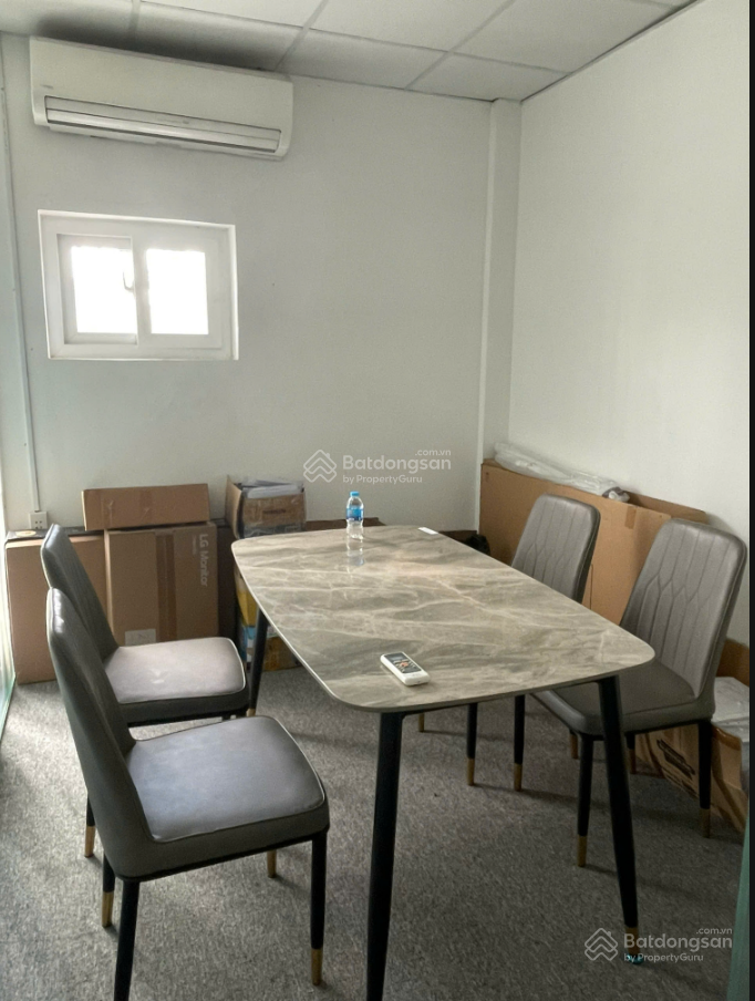 Văn phòng 60m2 (có nội thất) MT Lê Thạch, Quận 4 Văn phòng 60m2 (có nội thất) MT Lê Thạch, Quận 4