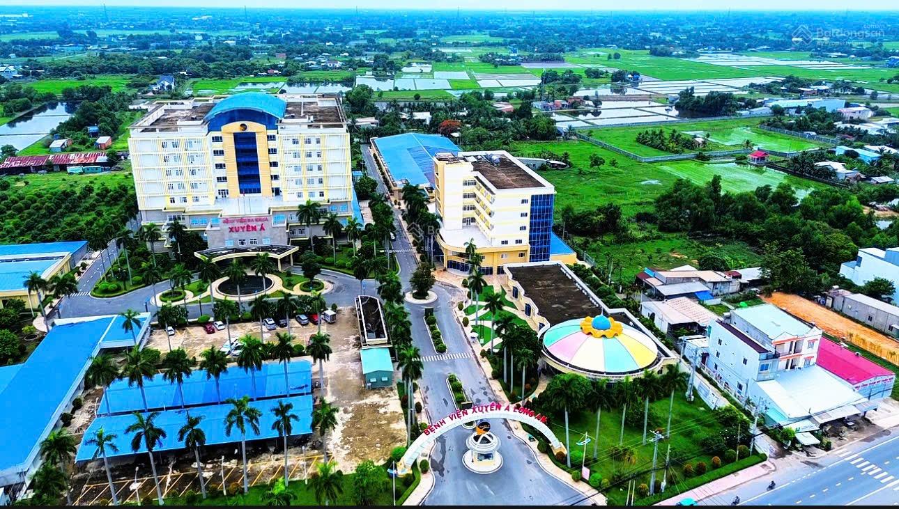 Bán cặp nền 125m2, cách Vinhomes Hậu Nghĩa 80m. Giá chủ bán 3tỷ090 sổ hồng riêng