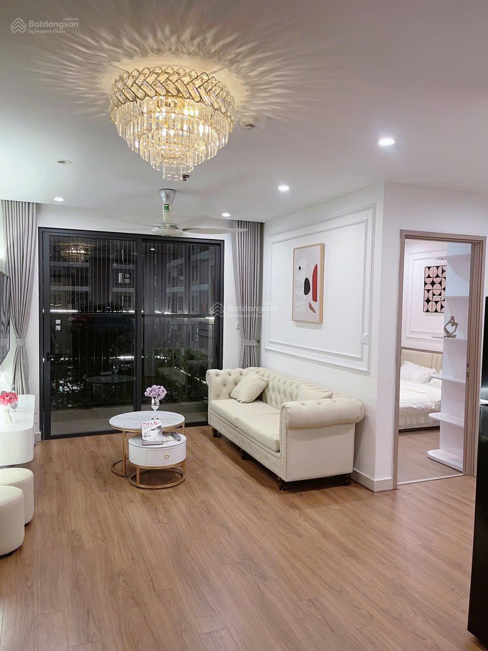 Sở hữu ngay căn 2PN 1VS, 60m2, tầng trung, view thoáng, full nội thất cao cấp giá 3,08 tỷ tại VHOCP