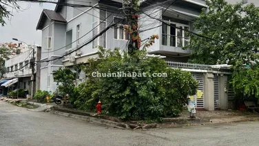 Cho thuê gấp nhà biệt thự trong khu Làng Đại Học, full 4PN giá 20tr/th. LH: 0938 399 ***