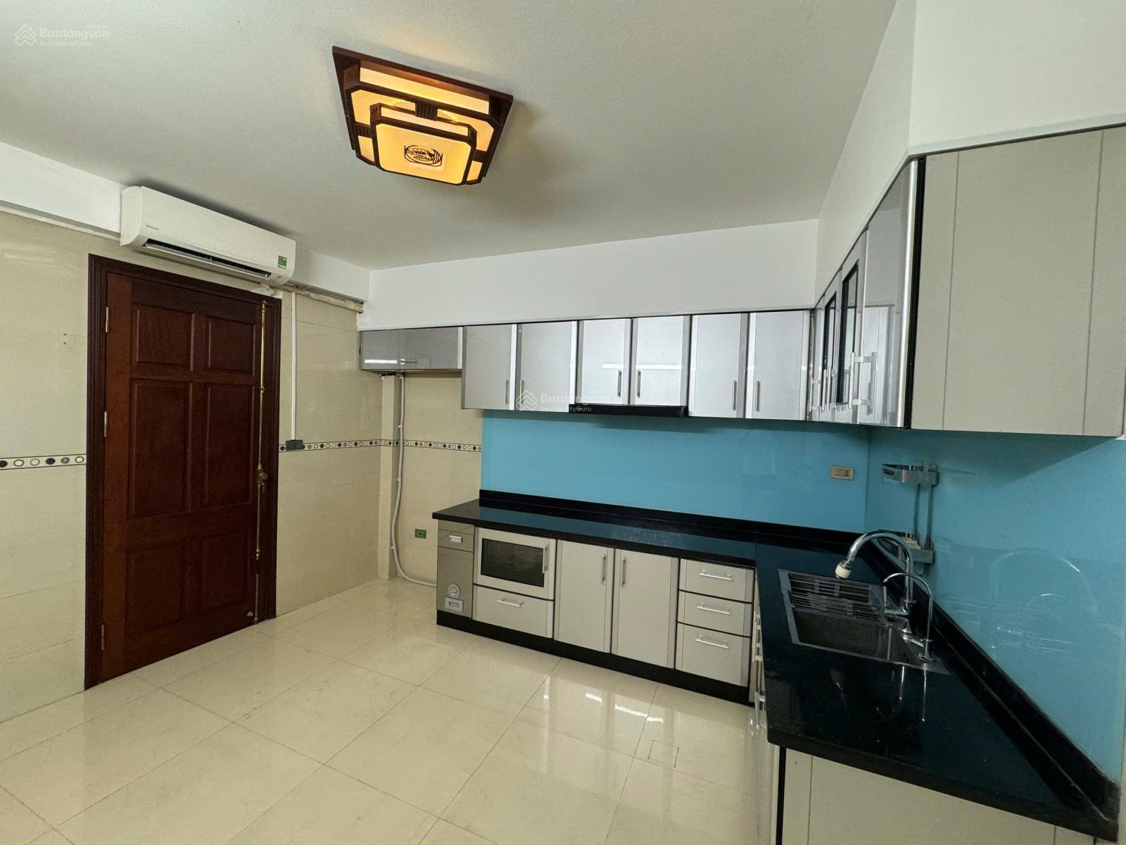 Chỉ 10.8 tỷ sở hữu nhà đẹp 2 mặt thoáng đường ô tô tránh ngõ Phố Đức Giang