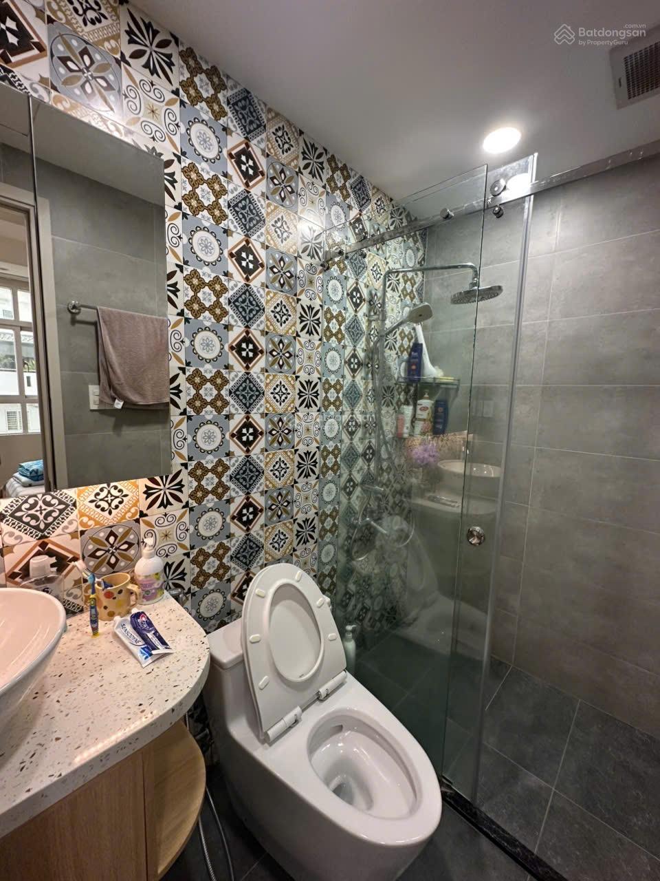Bán CC 3PN giá tốt tại Cộng Hòa Plaza, Tân Bình, 6,6 tỷ, 100m2