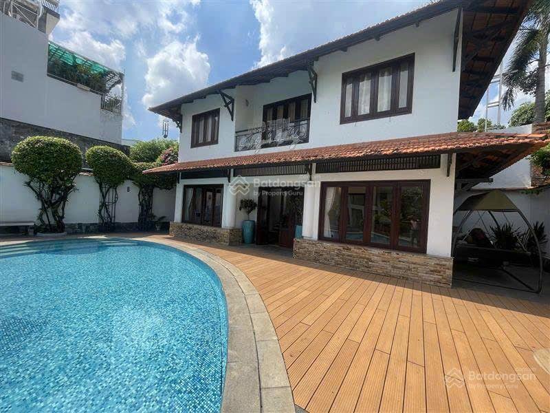 Bán biệt thự Dương Quảng Hàm Gò Vấp- Ngang 16m- Có hồ bơi-Khu Vip dân trí toàn kỹ sư chuyên gia ở.