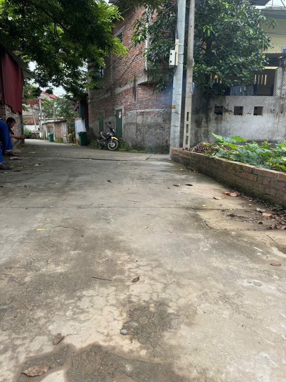 Bán đất Thuận Thành, Bắc Ninh. 75m2 * mt 5,2m * 2,6 tỷ. ô tô vào đất, sát phố Bán đất Thuận Thành, Bắc Ninh. 75m2 * mt 5,2m * 2,6 tỷ. ô tô vào đất, sát phố