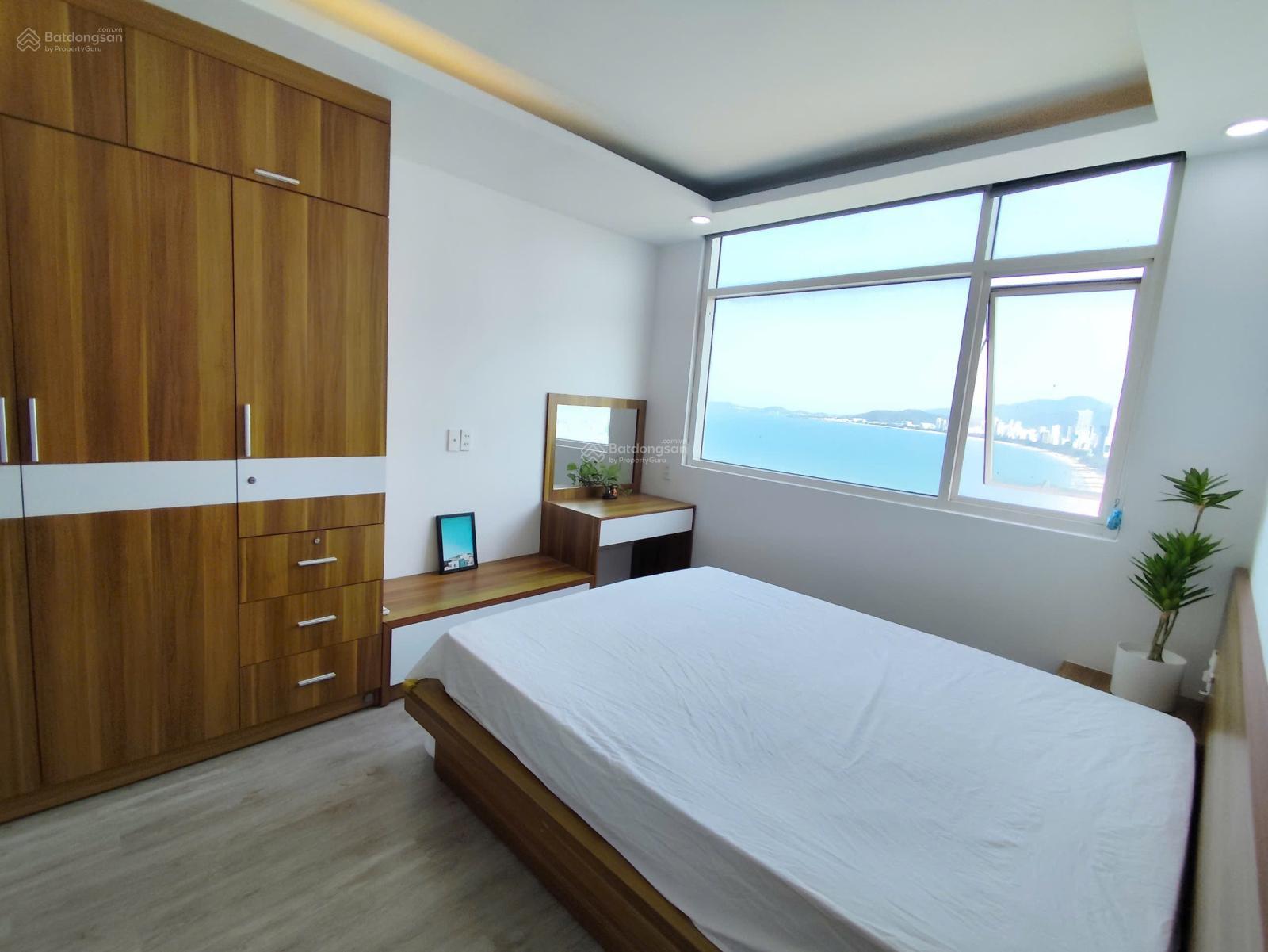 Bán căn hộ view biển tầng cao toà Mường Thanh 04 Trần Phú Nha Trang