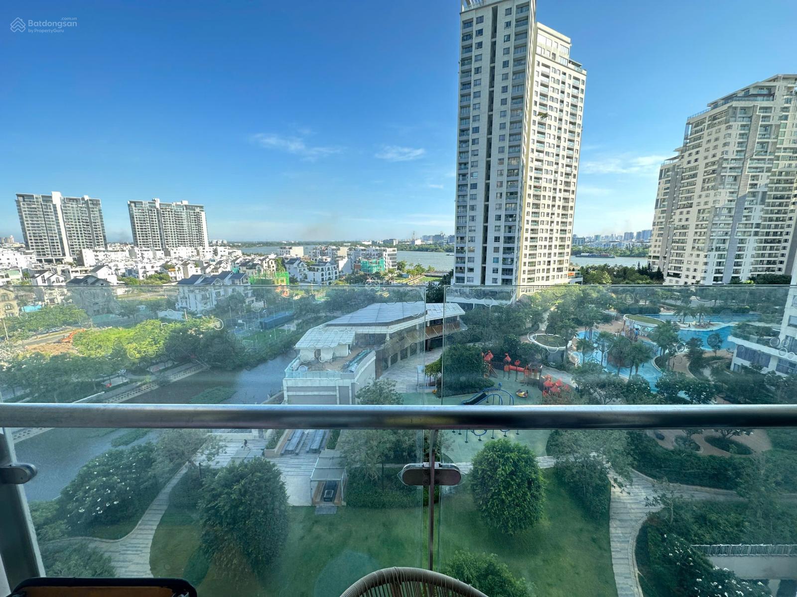 Bán căn hộ The Vista rẻ bất ngờ 160m2 3PN giá 12 tỷ nhà đẹp như mơ, sổ hồng