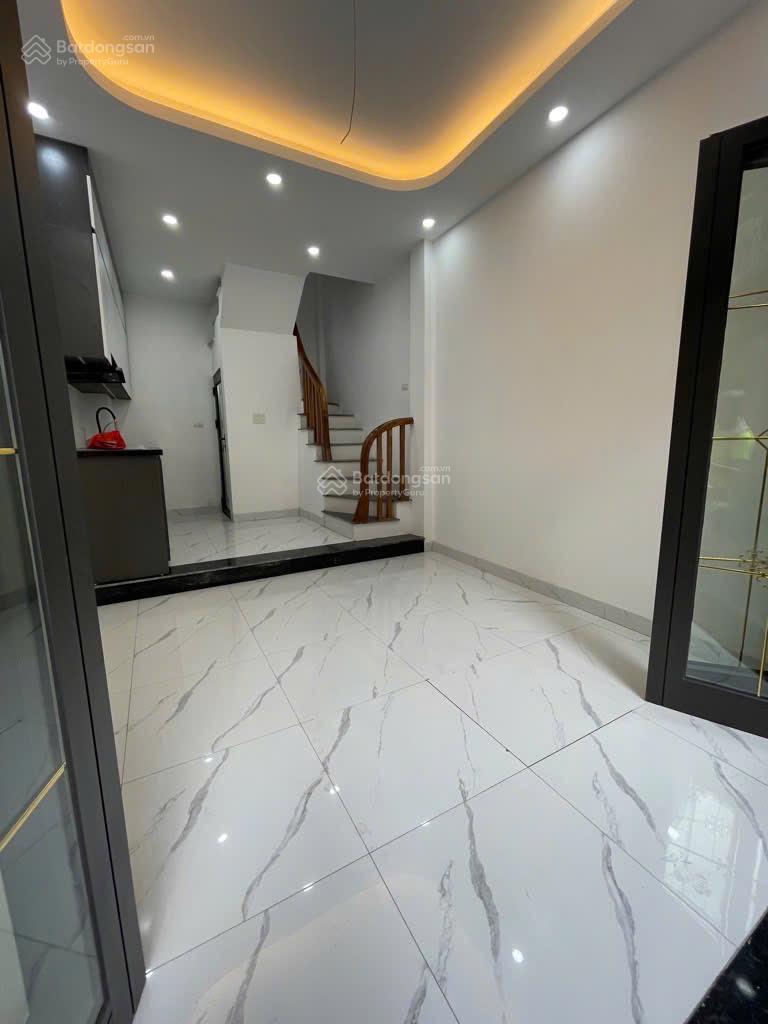 NHÀ ĐẸP QUẬN HAI BÀ - SÁT PHỐ - NGÕ THÔNG KINH DOANH - HAI MẶT THOÁNG - SỔ ĐỎ CHÍNH CHỦ - Ở NGAY