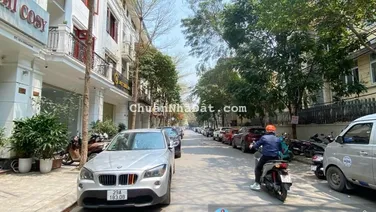 Liền Kề Việt Kiều Châu âu - 55m2 - thang máy - vỉa hè - 3 ô tô tránh - view hồ - kinh doanh đỉnh