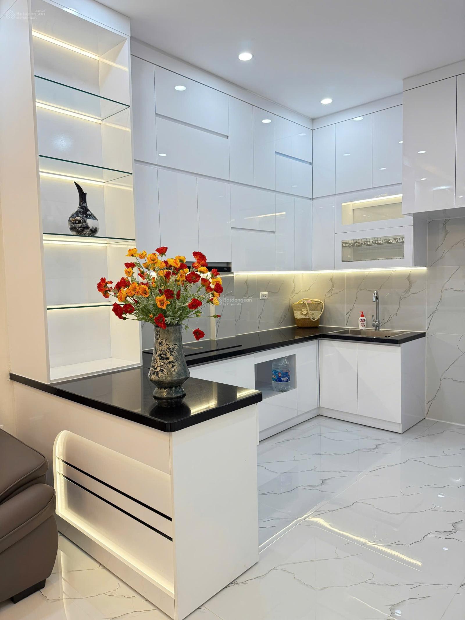 HẠ CHÀO 600tr BÁN NHANH NHÀ NGUYỄN PHÚC LAI THÔNG NGÕ 34 HOÀNG CẦU THANG MÁY-Ô TÔ DT45m GIÁ 14 TỶb
