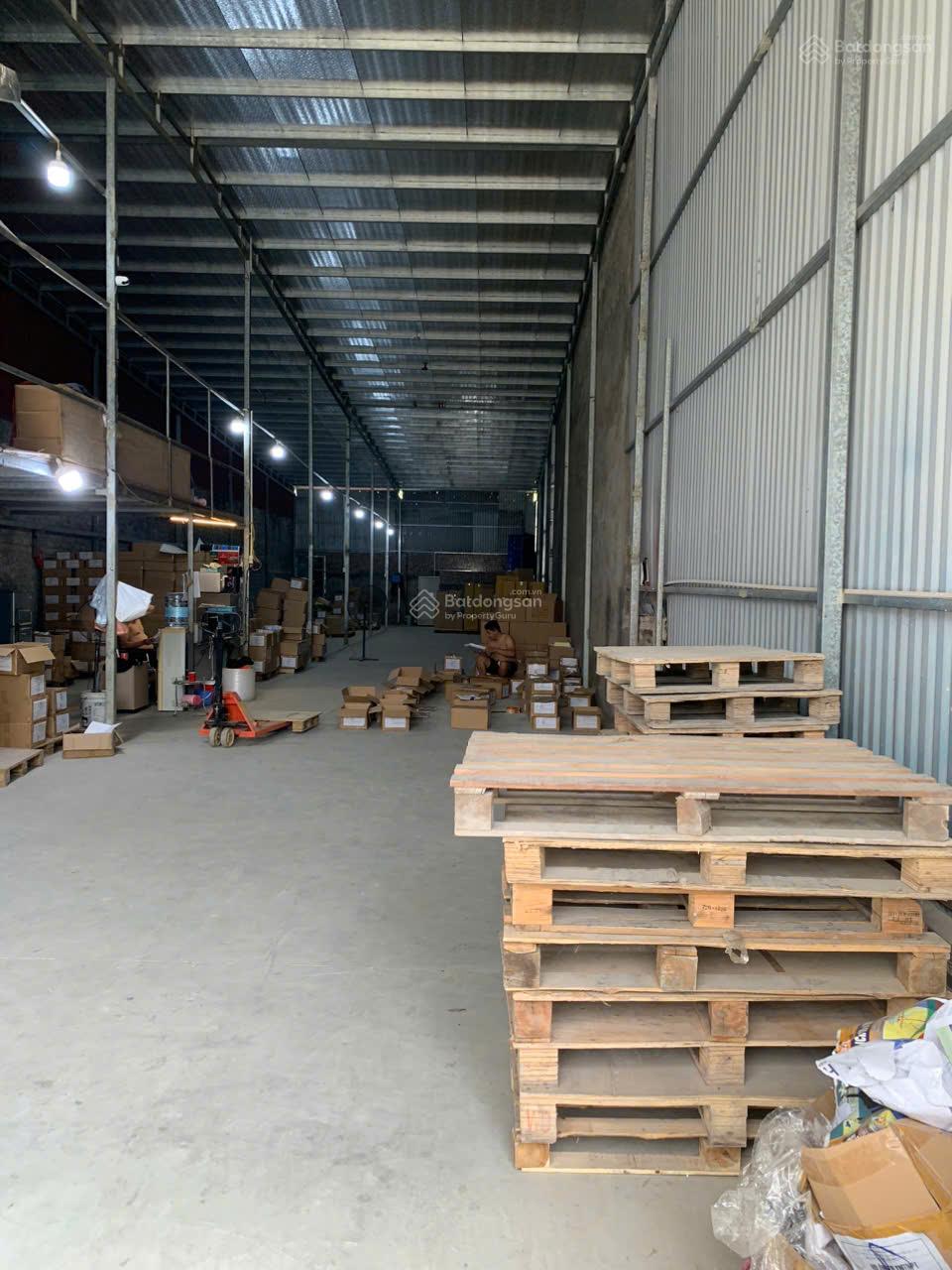 Cho thuê 350m2 kho xưởng đầu Ngọc Hồi gần cầu Ngọc Hồi, giá 21 triệu Cho thuê 350m2 kho xưởng đầu Ngọc Hồi gần cầu Ngọc Hồi, giá 21 triệu