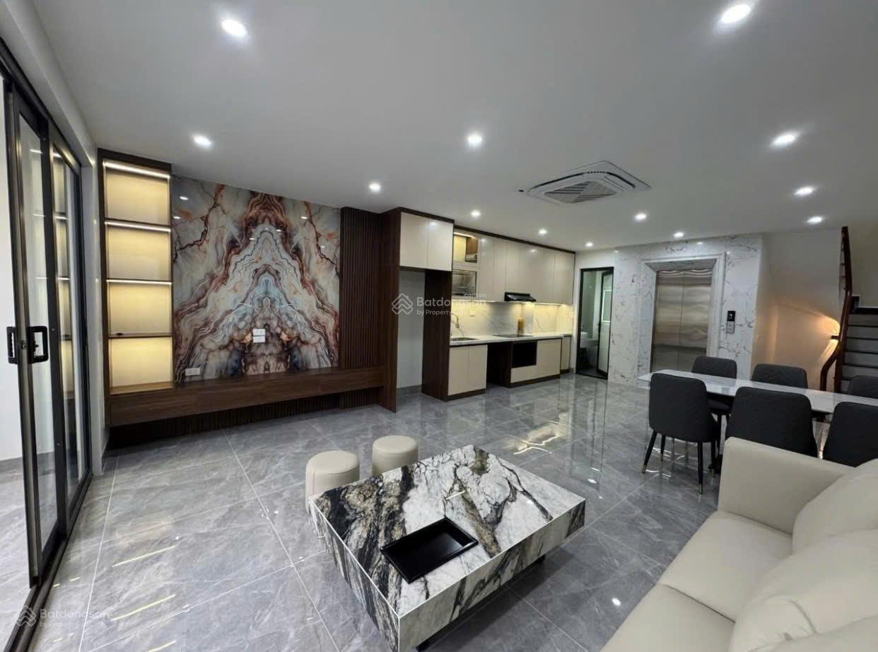 Siêu phẩm mới tinh-Thang máy 6 tầng 42m2-Vạn Phúc-gần mặt phố, ô tô tiện gửi-ngõ thông rộng-9.6 tỷ
